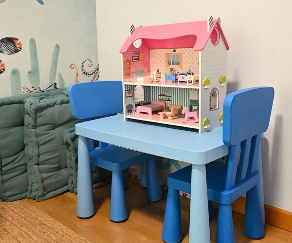 niños-casita
